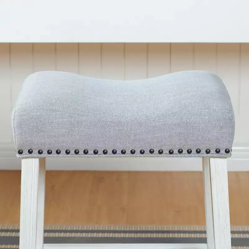Sgabelli imbottiti da bancone Roundhill Furniture CoCo - Sedile a sella, finitura bianco anticato, tessuto grigio, set da 2