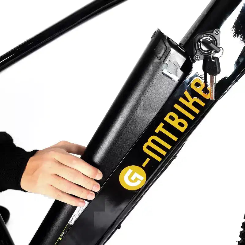 Bicicletta elettrica per adulti con batteria rimovibile, pneumatici fat da 26 x 4.0, e-bike a 7 velocità per avventure off-road, autonomia massima di 50 miglia