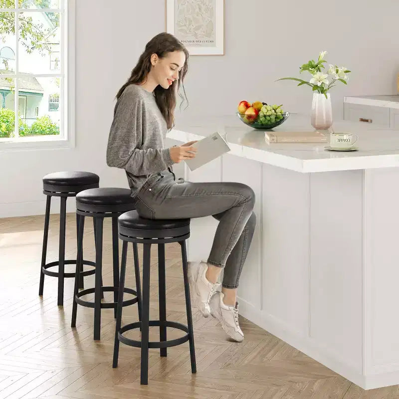Sgabelli da bar girevoli da 30" (76 cm) set da 4 con poggiapiedi, moderni sgabelli da bancone con rivestimento in pelle PU e struttura in metallo, sgabelli da bar rotondi senza schienale