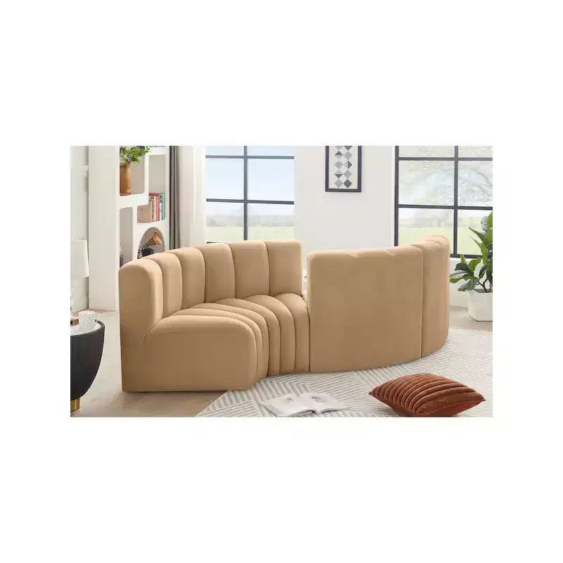 Meridian Furniture, divano modulare in velluto Arc