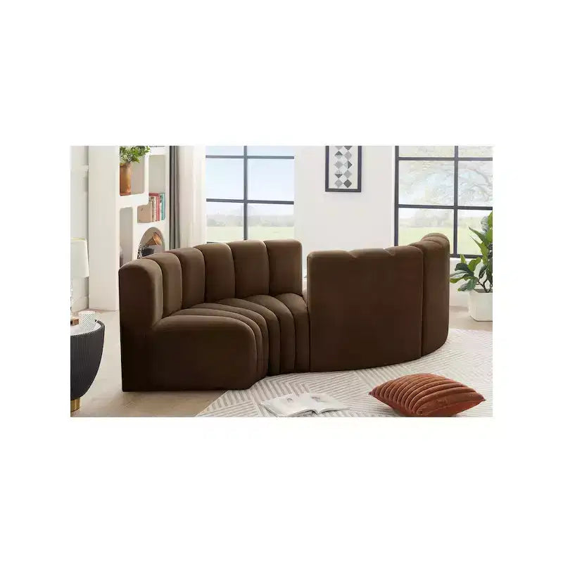 Meridian Furniture, divano modulare in velluto Arc