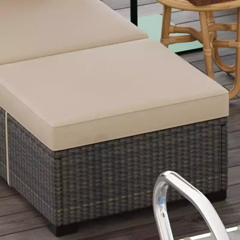 COZONY Set di 2 Sedie a Sdraio da Giardino, Lettini Prendisole da Esterno in Rattan con Schienale Reclinabile Regolabile e Cuscini