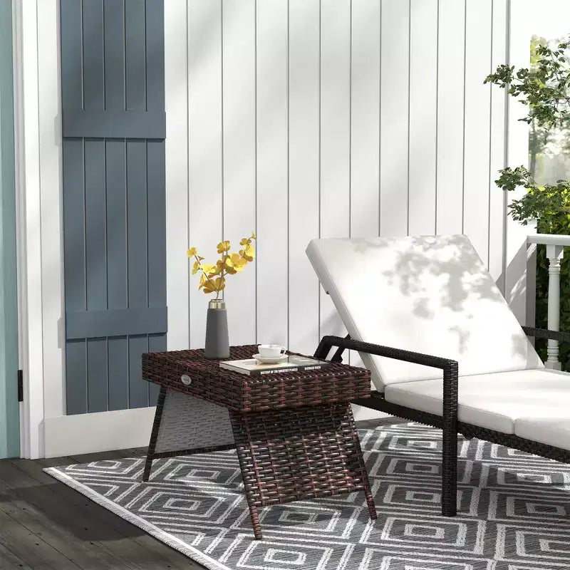 Folding Rattan Side Table, Outdoor End Table, Hand Woven PE Rattan Coffee Table for Balcony, Garden, Lawn, Courtyard