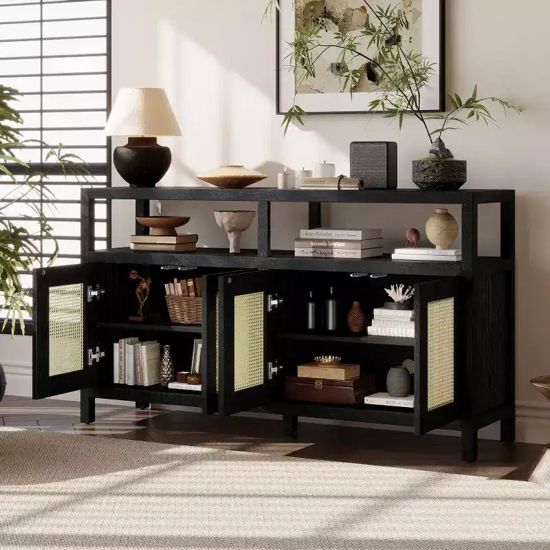 Madia buffet Boho in rattan, credenza in legno massello con ante a spinta e ripiano regolabile - Panipeachy