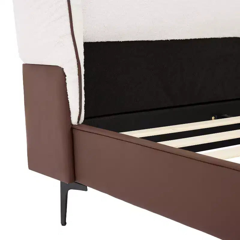 Christopher Knight Home Zewa Letto a piattaforma moderno in similpelle king size con testiera ad ala Teddy
