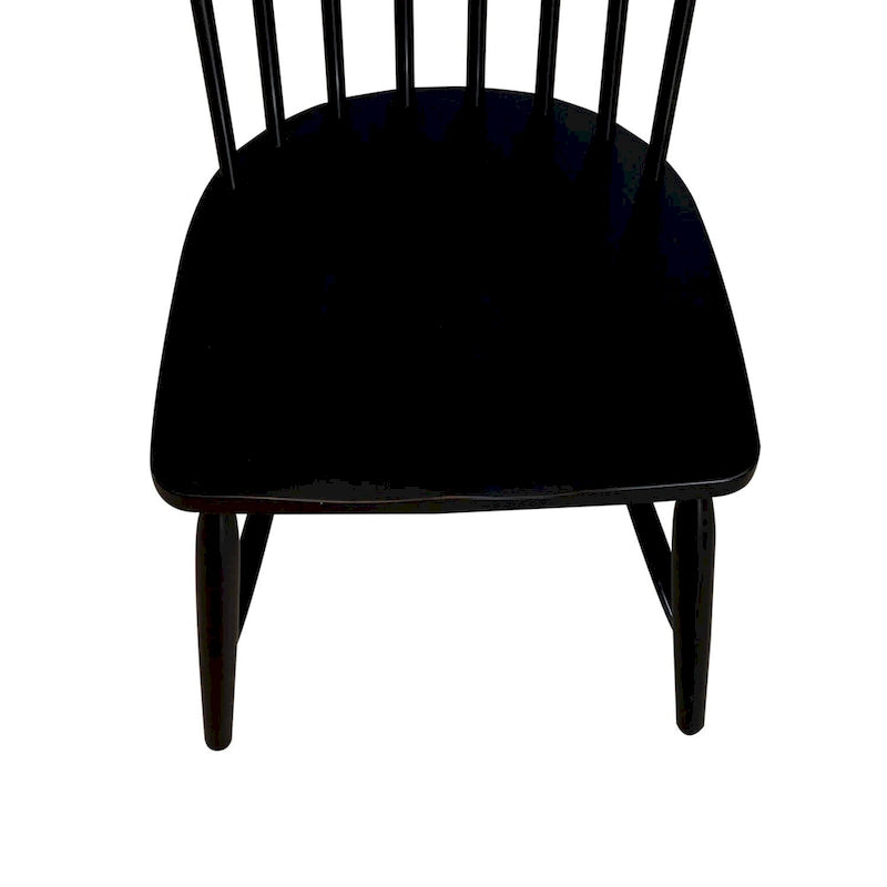 Capeside Cottage Spindle Back Side Chair (Set of 2)