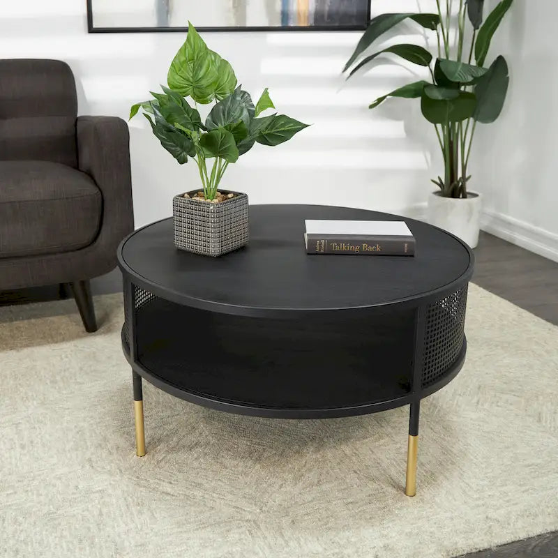 Tavolino o tavolino da caffè con struttura aperta in metallo geometrico, 1 ripiano e gambe dorate con decorazioni in roccia nera