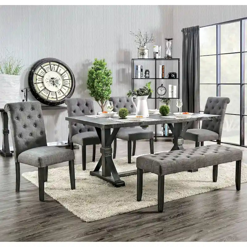 Set da pranzo in legno rustico imbottito Chalwa da 6 pezzi con tavolo, 4 sedie e 1 panca di Copper Grove