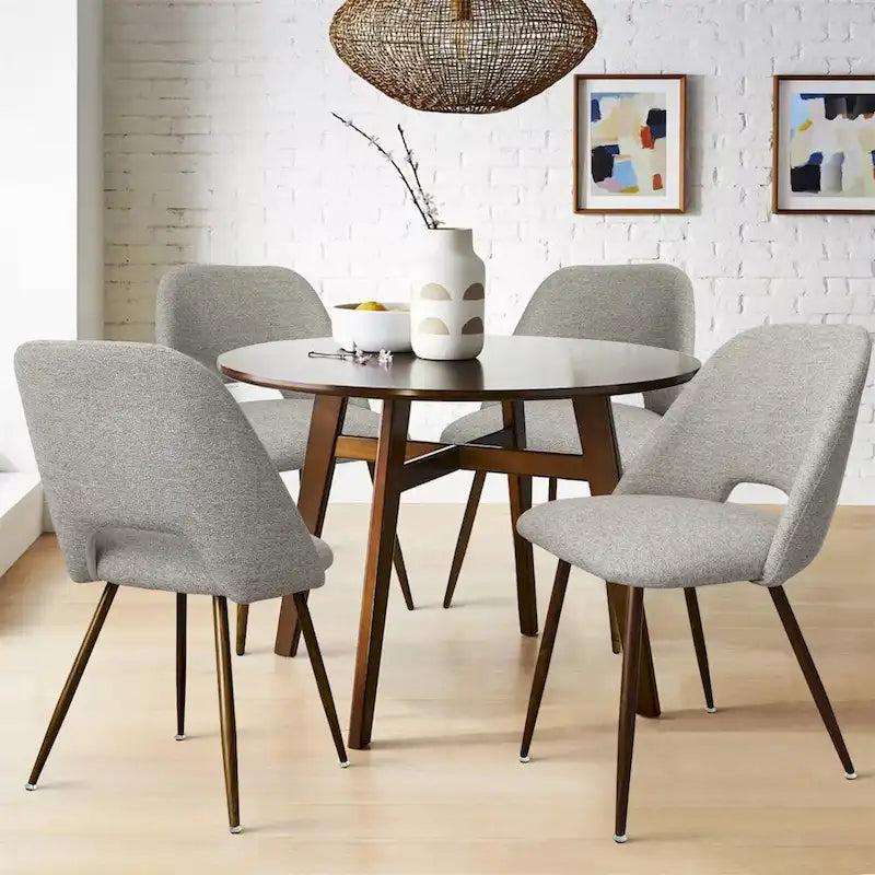 Sedia da pranzo moderna imbottita con schienale a intaglio e gambe in noce (set da 4)