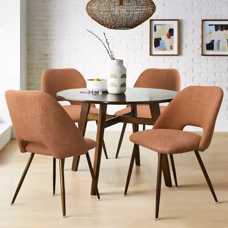 Sedia da pranzo moderna imbottita con schienale a intaglio e gambe in noce (set da 4)