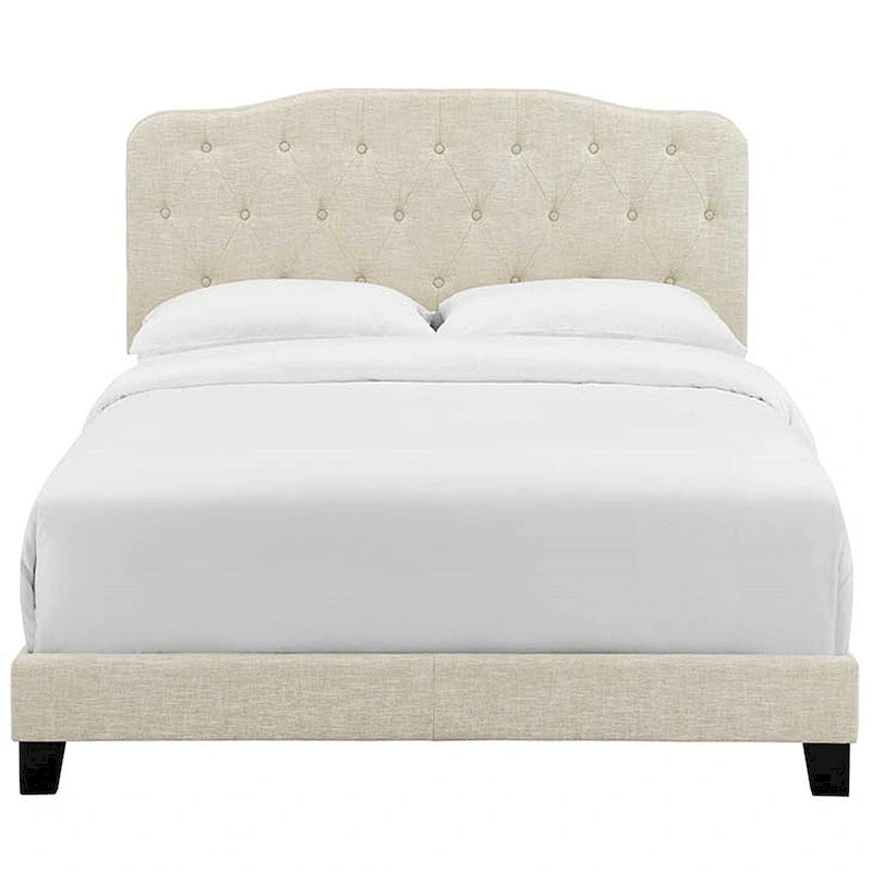 Letto matrimoniale Dayton King Size in tessuto beige con testiera trapuntata a bottoni