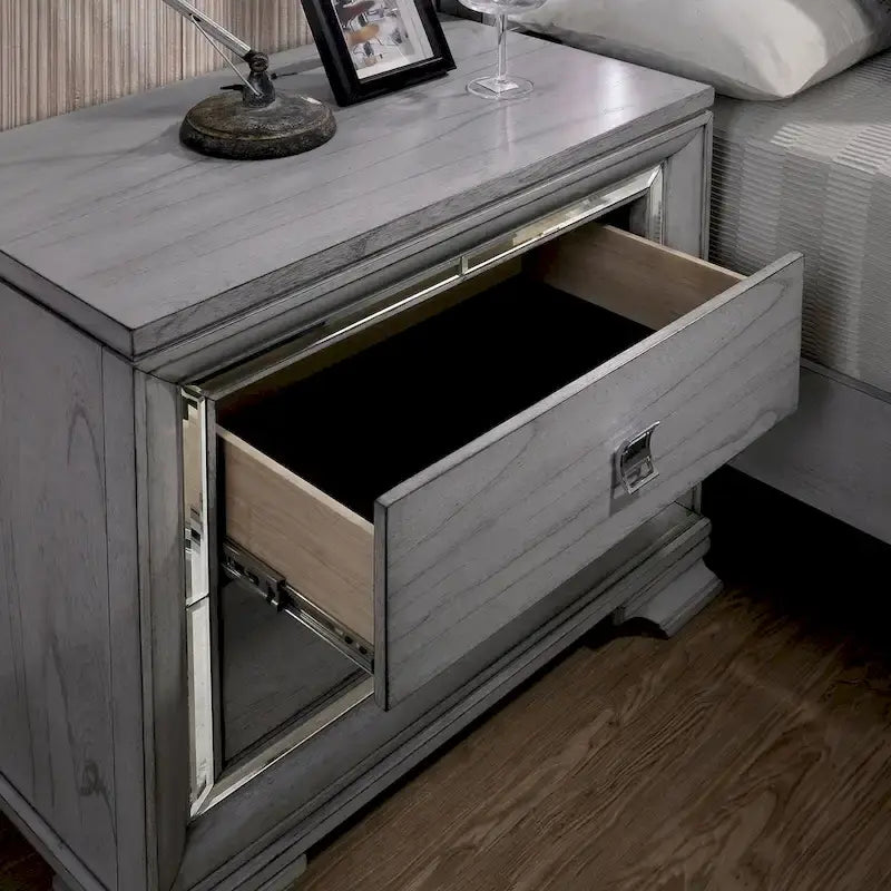 Furniture of America Taia Contemporary Grey 3-Piece Panel Bed, Nightstand and Dresser Set with LED