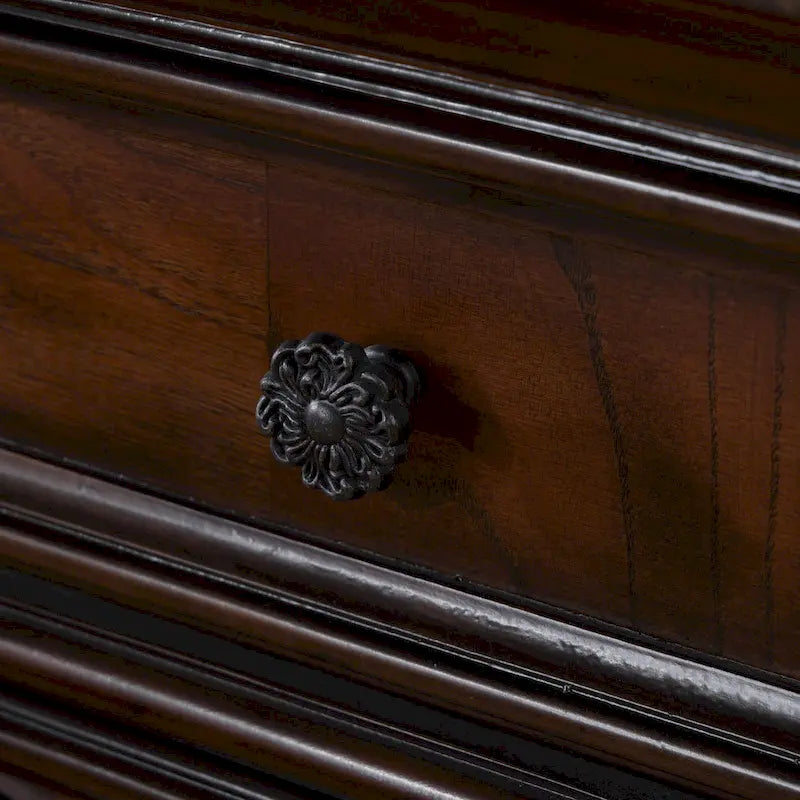 Cassettiera tradizionale in legno massello Eugene di Furniture of America con cassetto superiore foderato in feltro e cassetto foderato in cedro