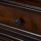 Cassettiera tradizionale in legno massello Eugene di Furniture of America con cassetto superiore foderato in feltro e cassetto foderato in cedro