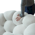Divano moderno a due posti imbottito in tessuto 3D a nido d'ape con pouf poggiapiedi