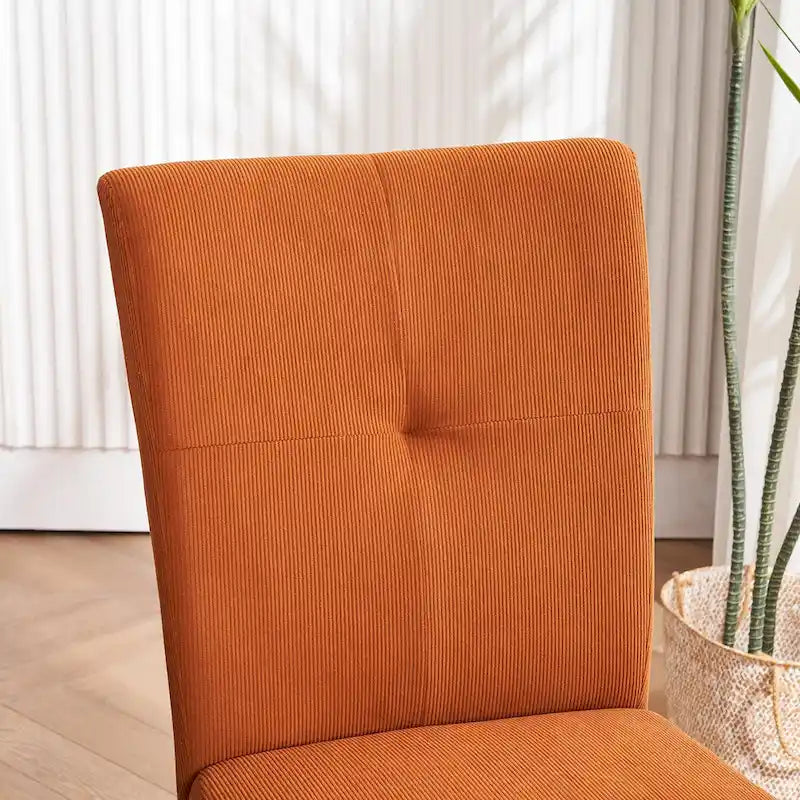 Set di 2 sedie da pranzo laterali imbottite in tessuto con schienale trapuntato dal design semplice e moderno