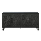 Credenza con ante intagliate a fiori e maniglie in metallo