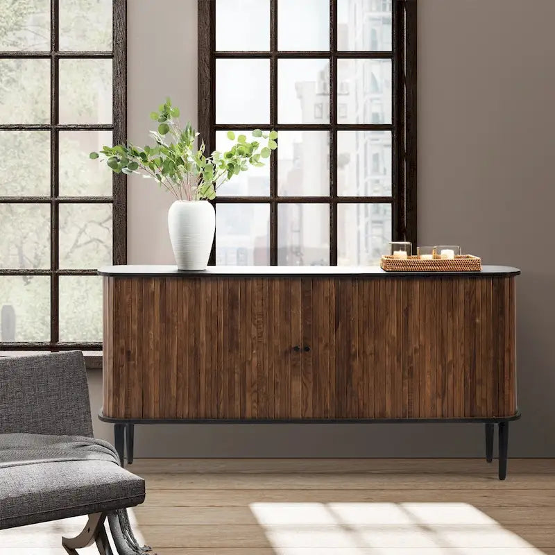 Credenza Franz Modern a 63" di larghezza con ripiano regolabile di HULALA HOME