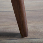 Poltrona accent Beck di Furniture of America, moderna di metà secolo, in tessuto Bouclé, con schienale ad ali e gambe in noce